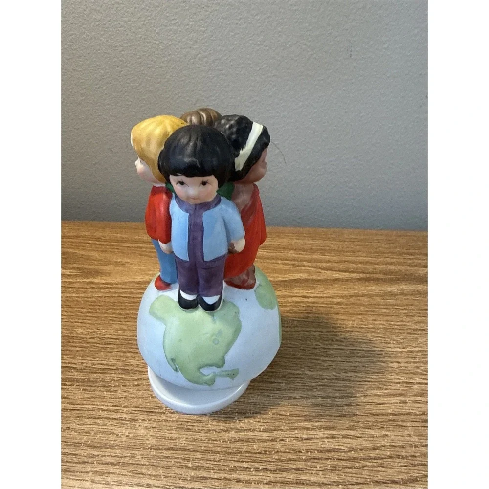 N/A porcelain children